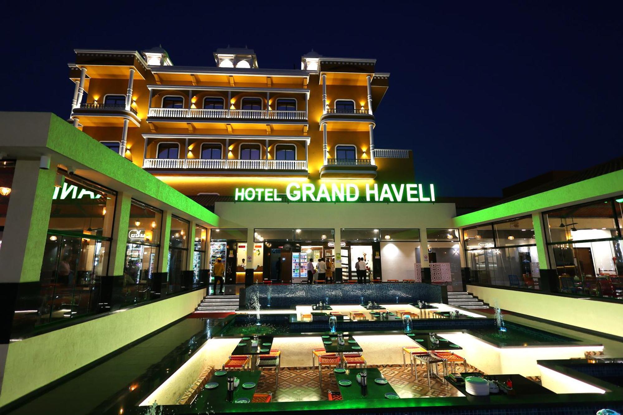 Hotel Grand Haveli Achad Exteriér fotografie
